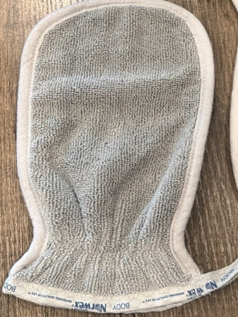 Norwex Grey Body Mitt-NEW